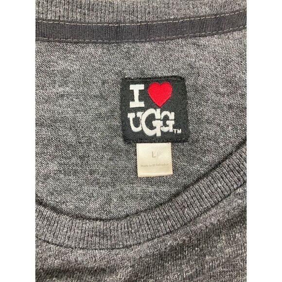 Vintage UGG grey 3/4th sleeve foil heart shirt - Picture 3 of 5